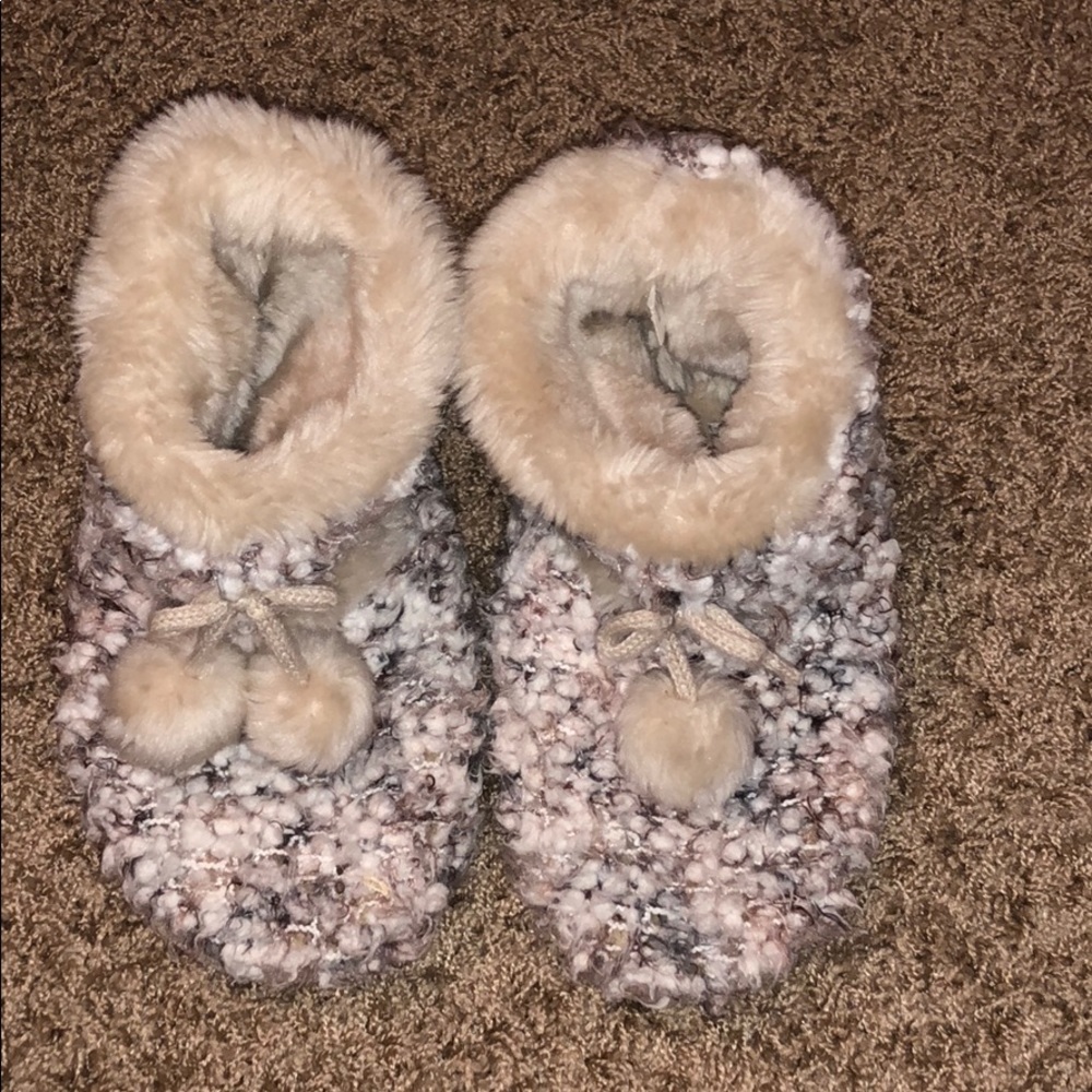 Super cute Steve Madden slippers boots